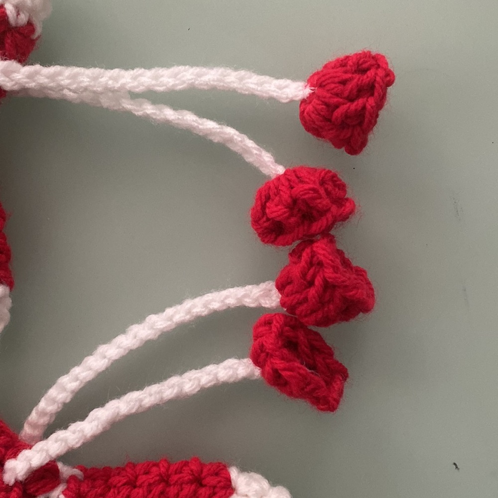 Hand crocheted slipper boots for babies - Picture 5 of 5